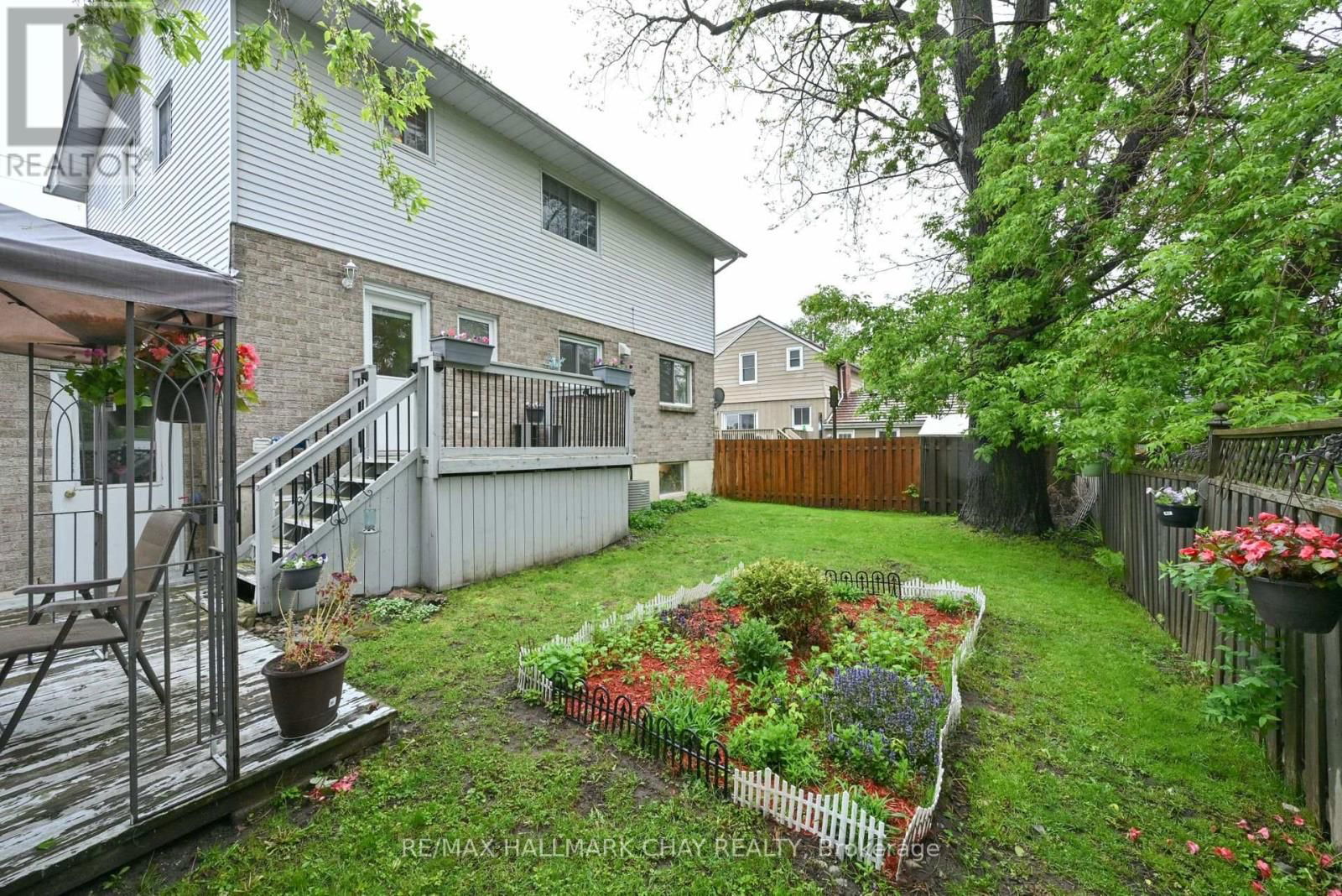 54 ALBERT STREET EAST Image 34