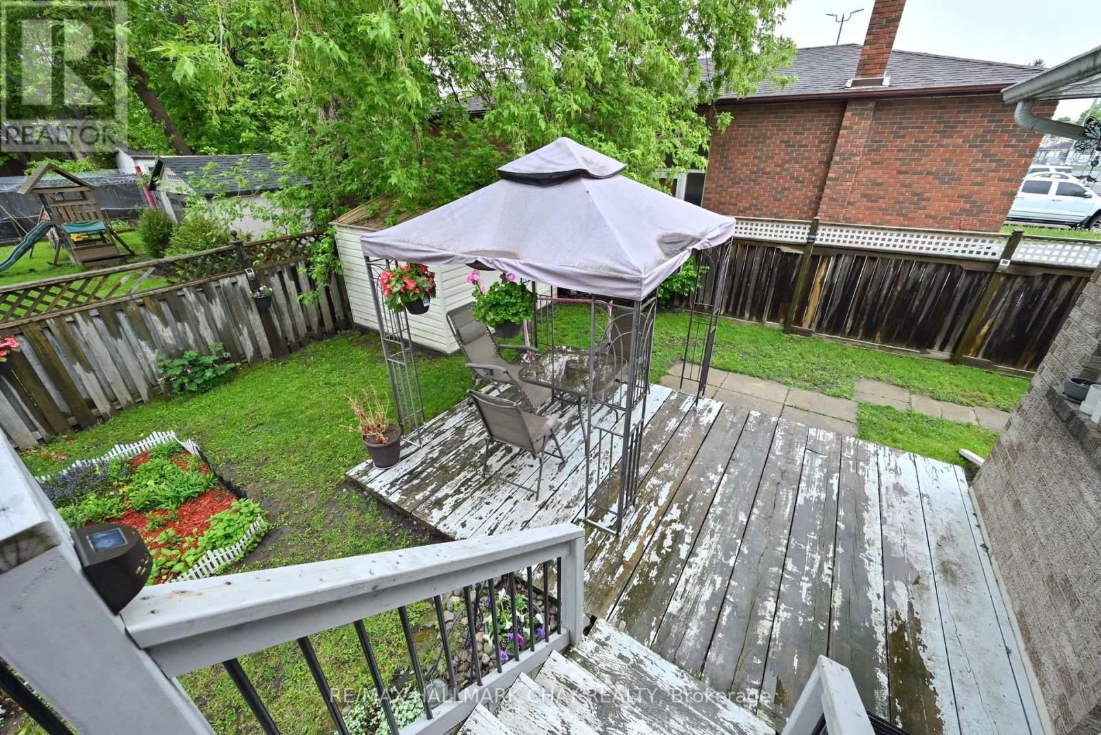 54 ALBERT STREET EAST Image 37