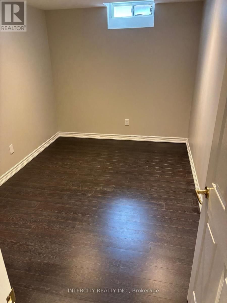 109 CHATEAU DRIVE Image 5