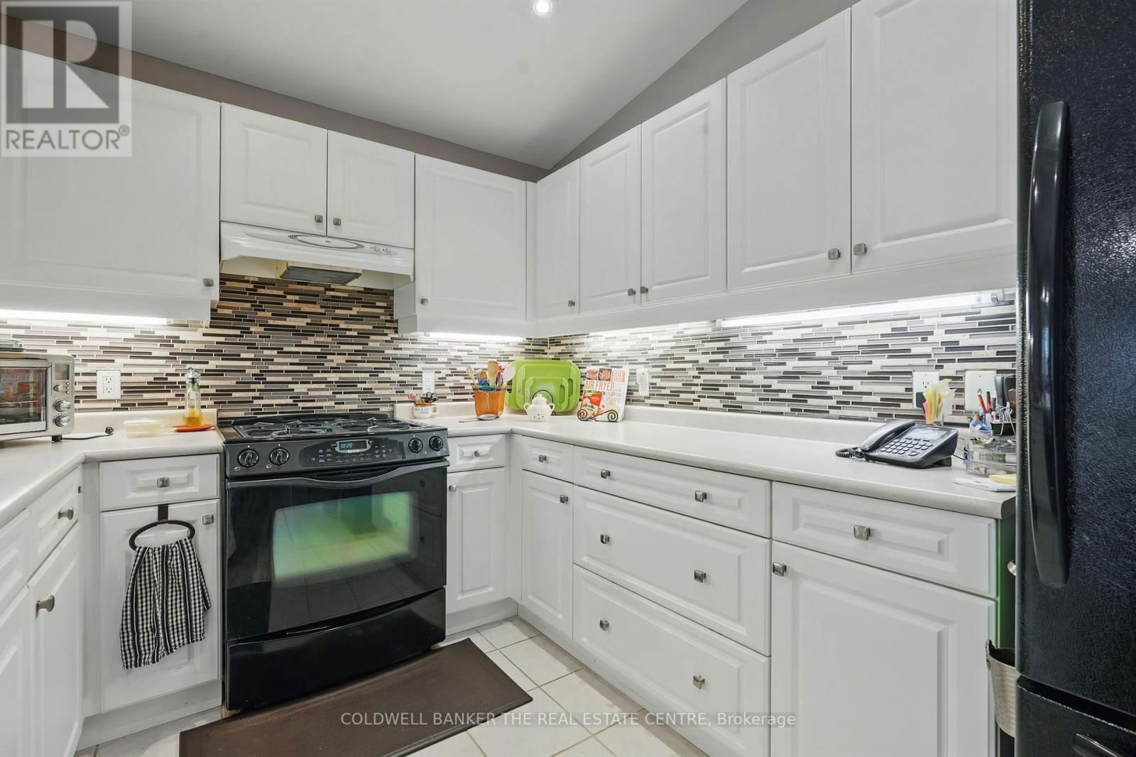 15 RECREATION DRIVE Image 11