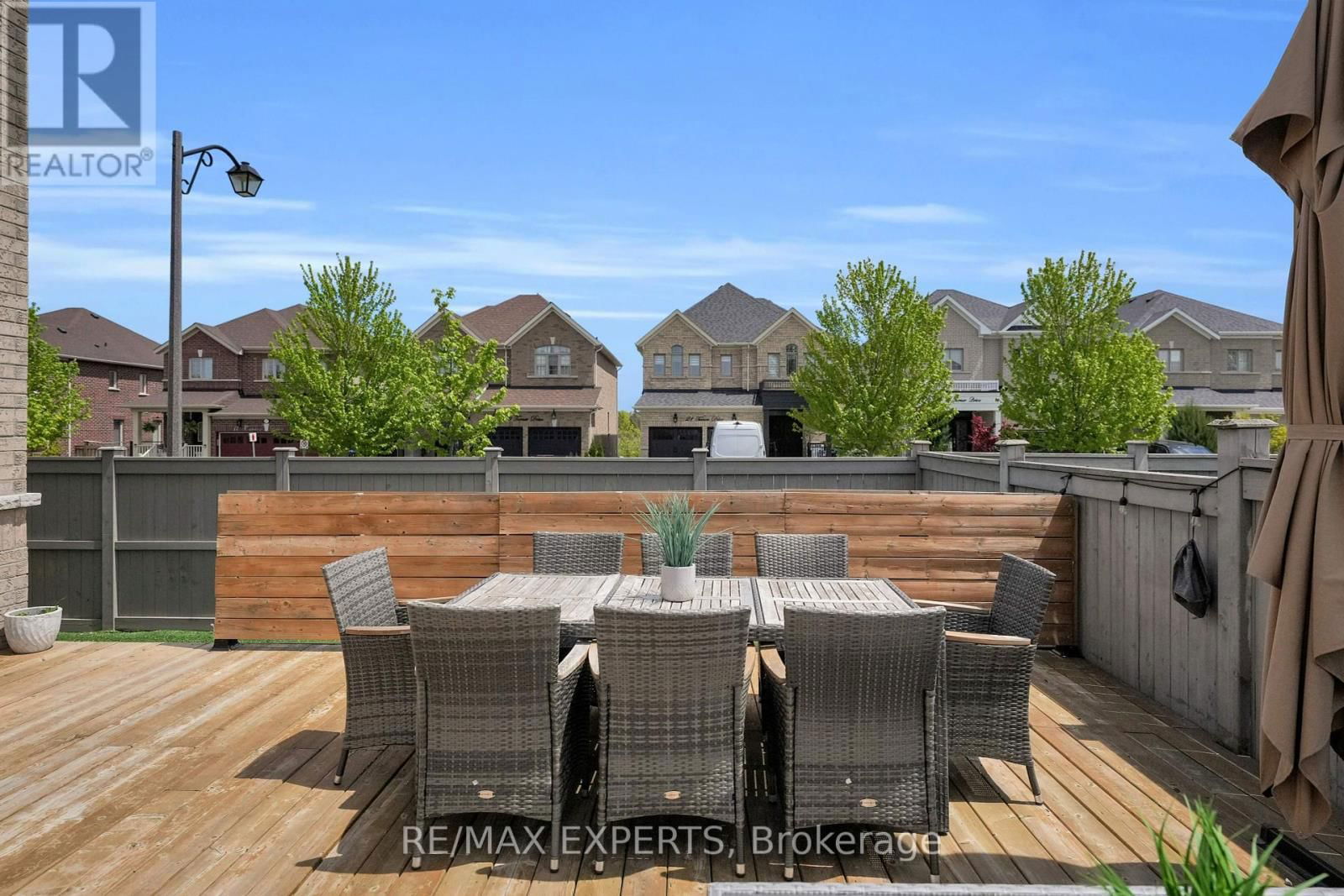 1 CLIFFORD CRESCENT Image 47