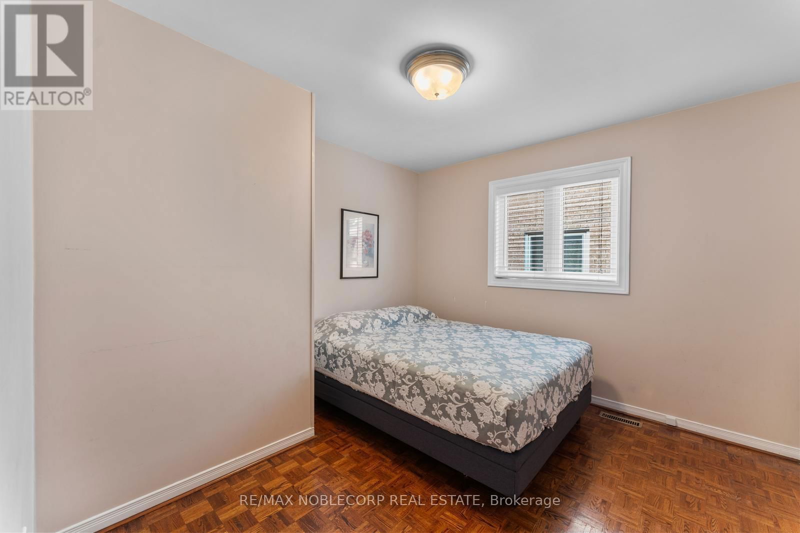 19 CASTLEHILL ROAD Image 35