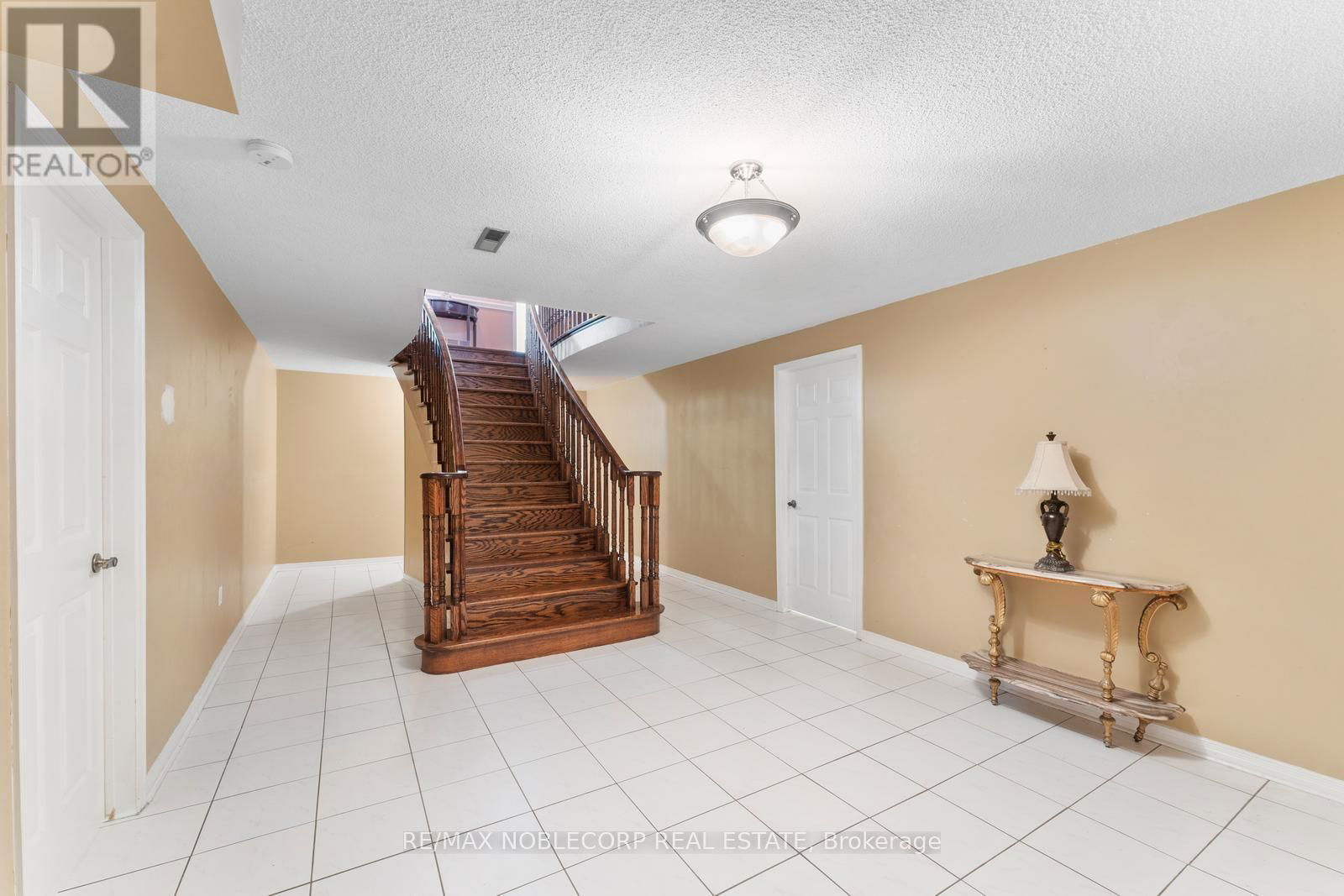 19 CASTLEHILL ROAD Image 36