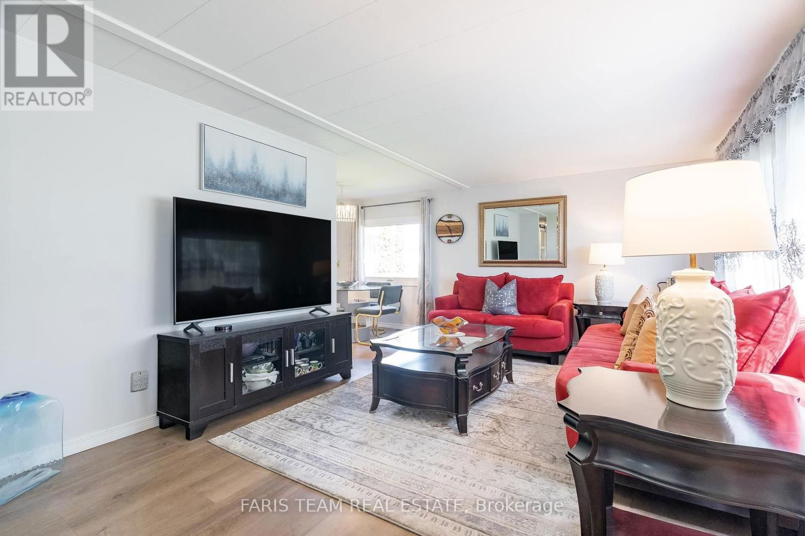 21 HAWTHORNE DRIVE Image 12