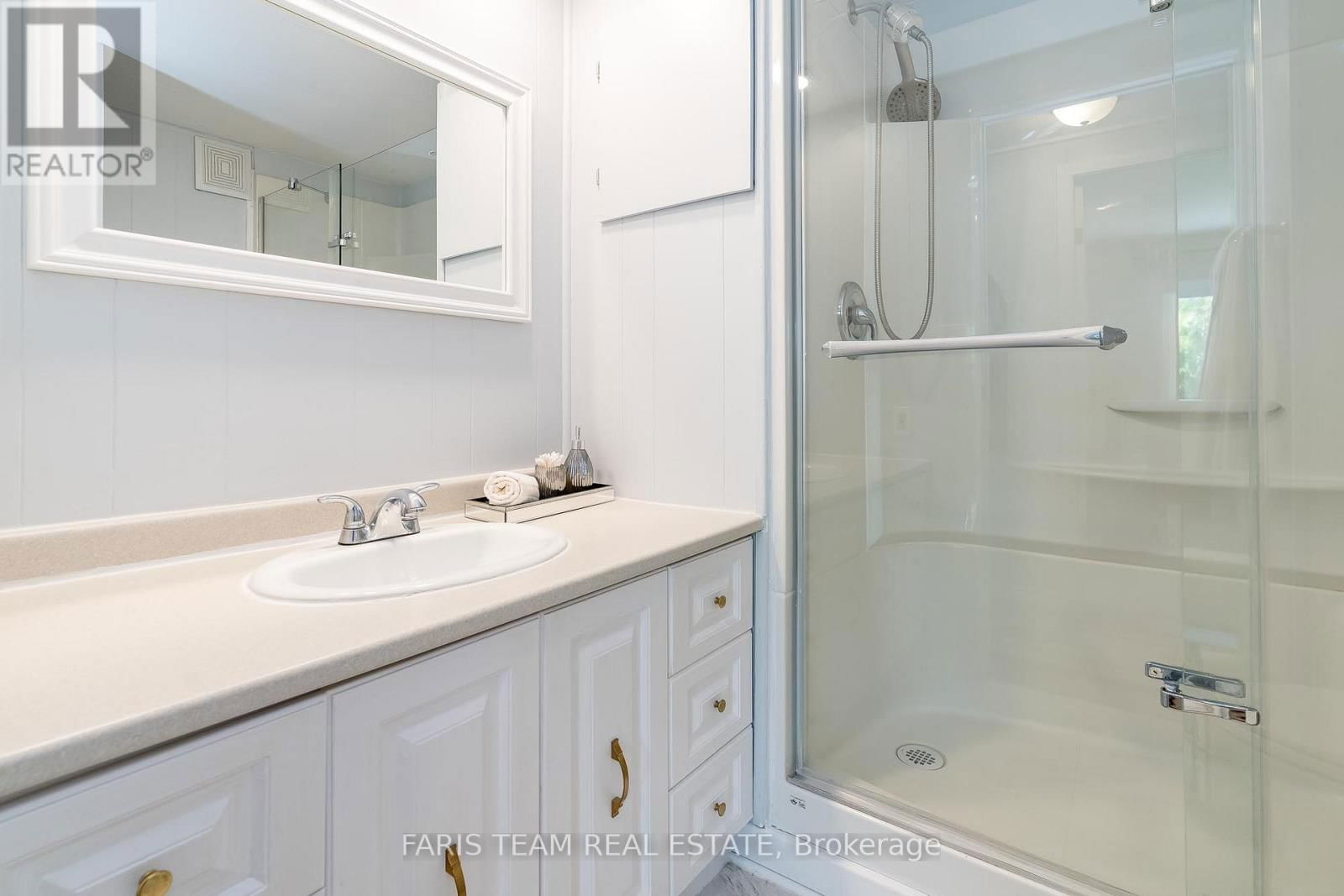 21 HAWTHORNE DRIVE Image 16