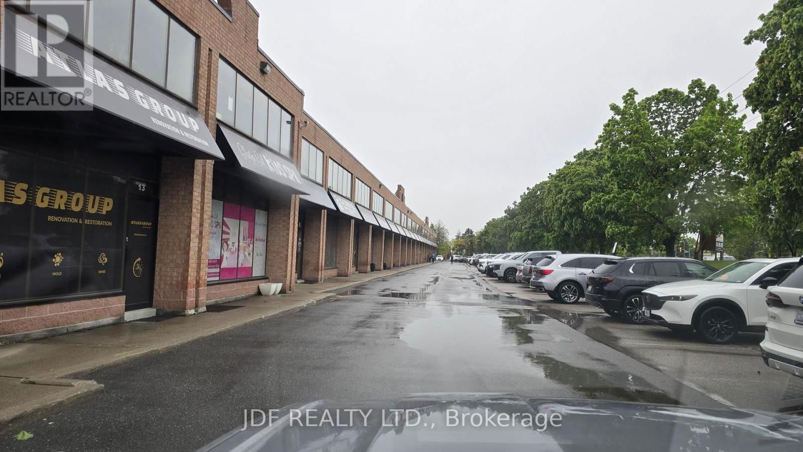 15 - 665 MILLWAY AVENUE Image 2