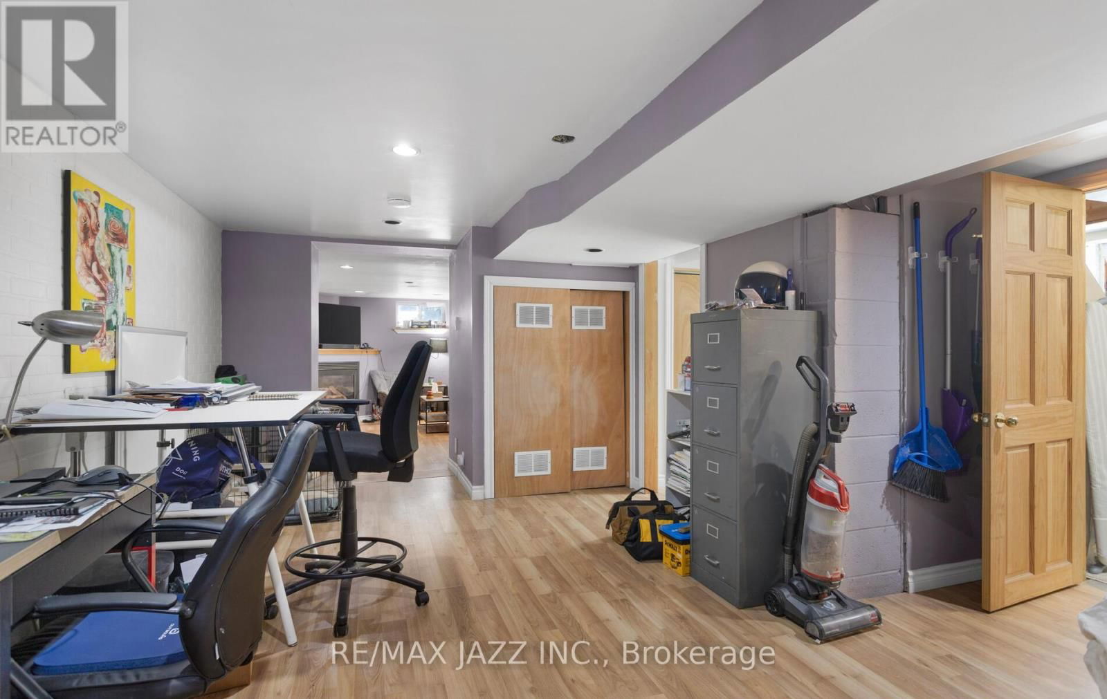 35 MAPLE STREET Image 22