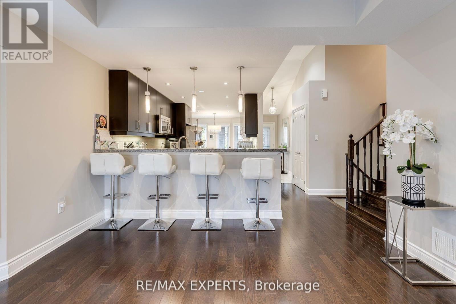 204 RIDGE WAY Image 18