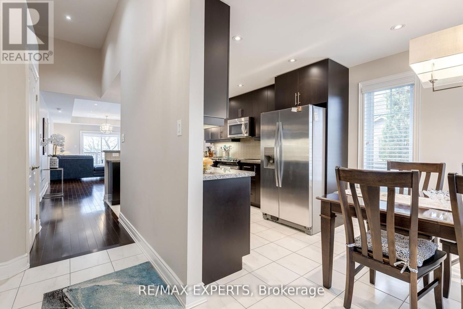 204 RIDGE WAY Image 5