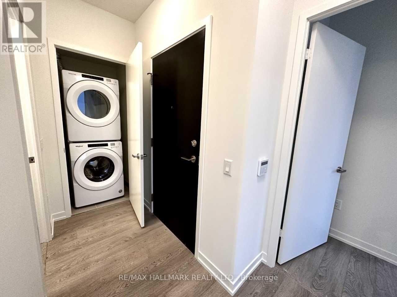 1009 - 3 ROSEWATER STREET Image 6