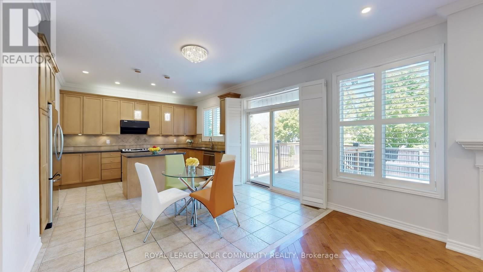 8 CANDLEWOOD COURT Image 16