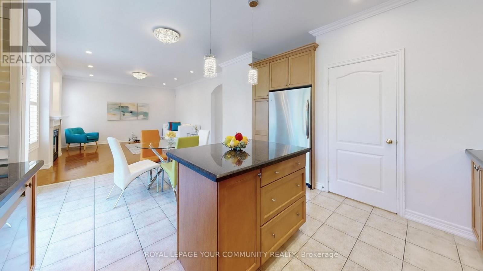 8 CANDLEWOOD COURT Image 23