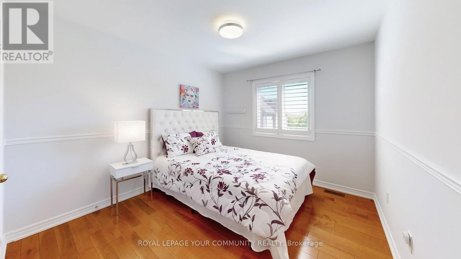 8 CANDLEWOOD COURT Image 31