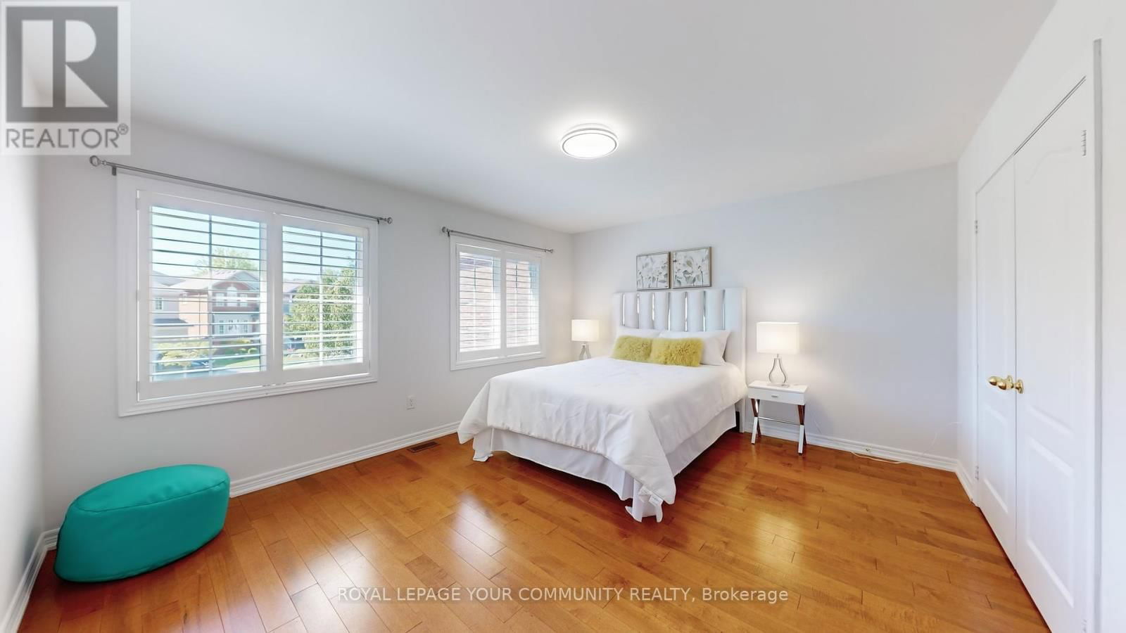 8 CANDLEWOOD COURT Image 32