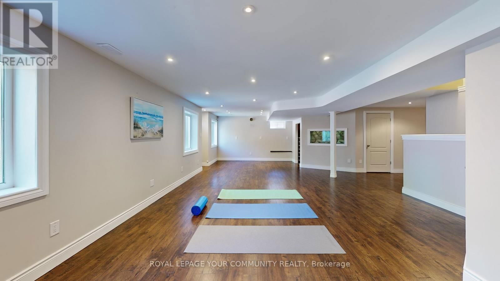 8 CANDLEWOOD COURT Image 38