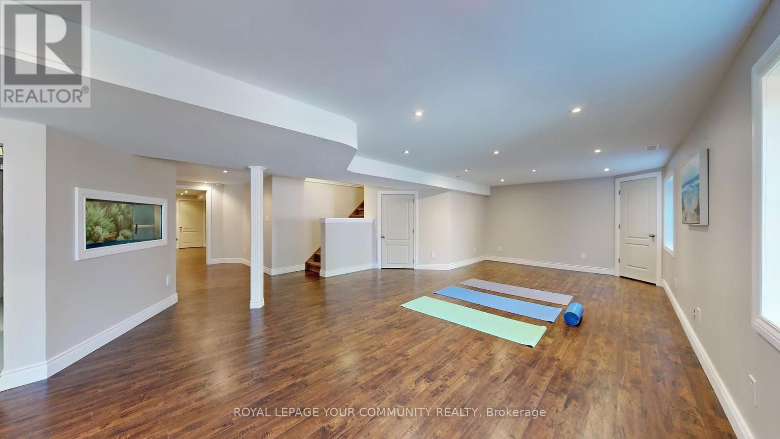8 CANDLEWOOD COURT Image 39