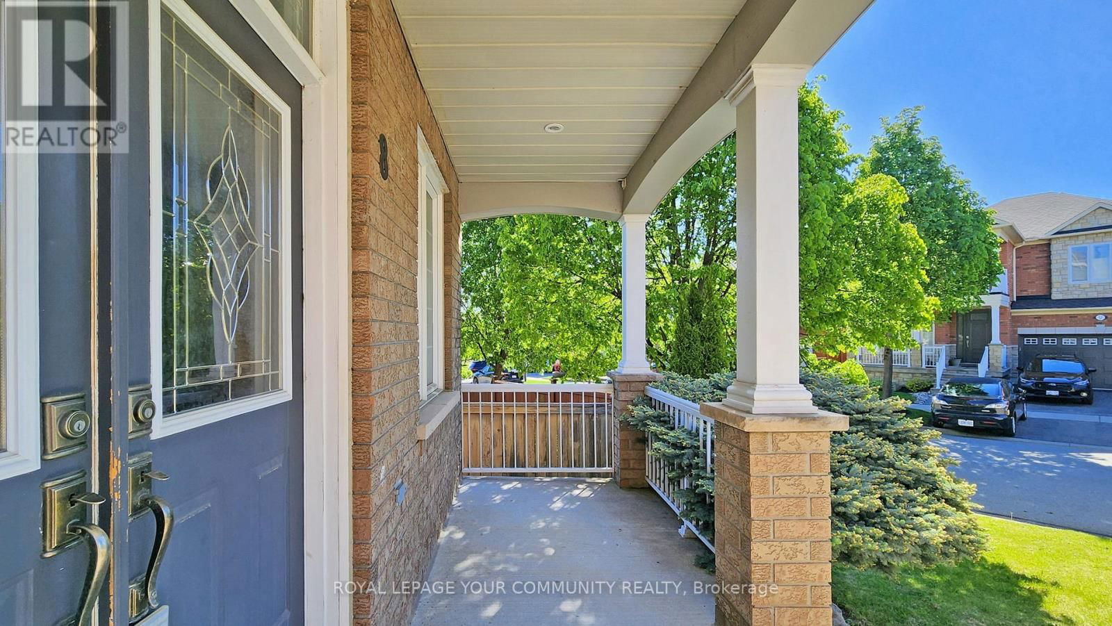 8 CANDLEWOOD COURT Image 4