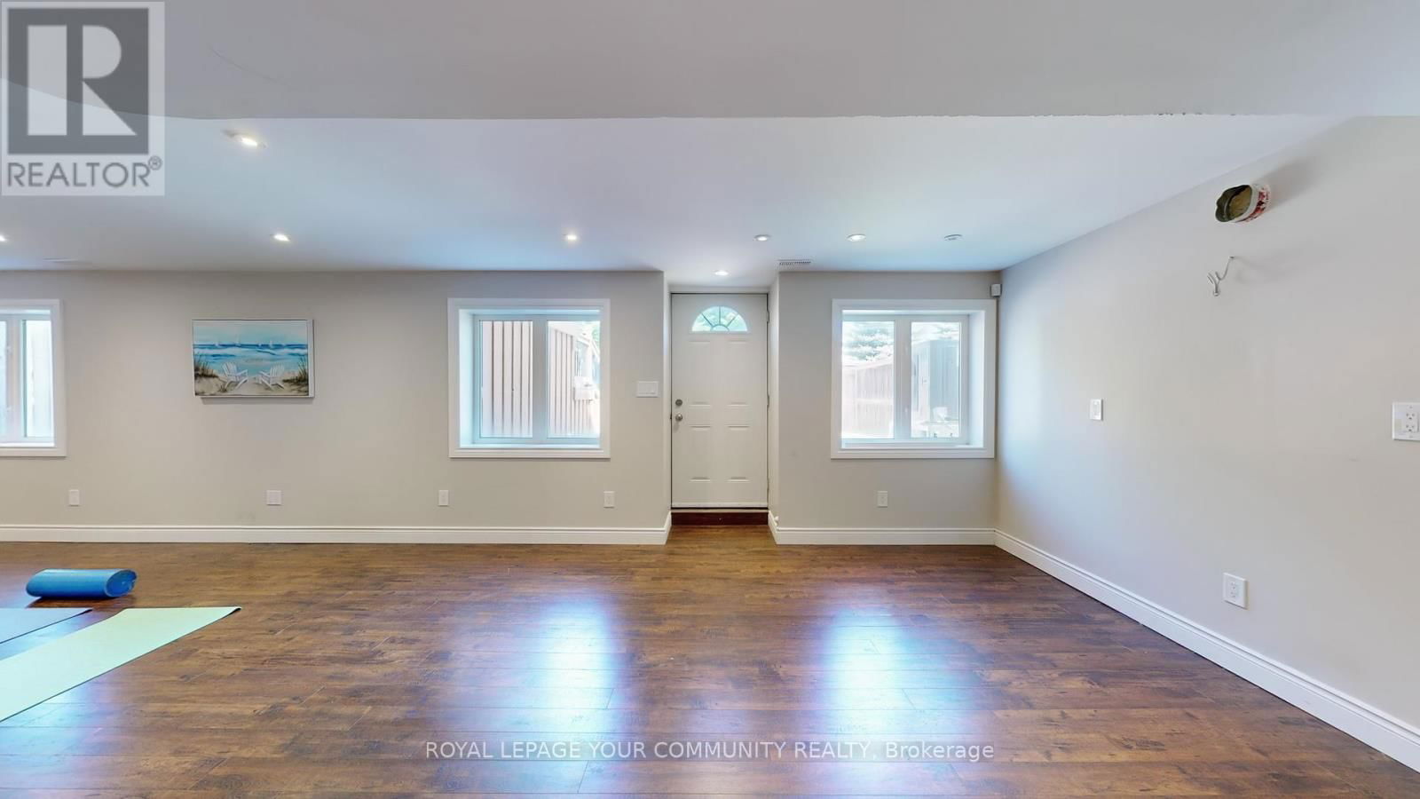 8 CANDLEWOOD COURT Image 40