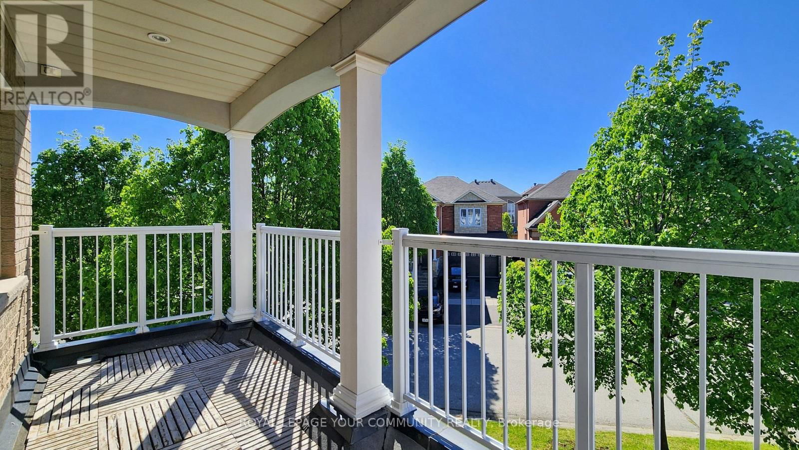 8 CANDLEWOOD COURT Image 44