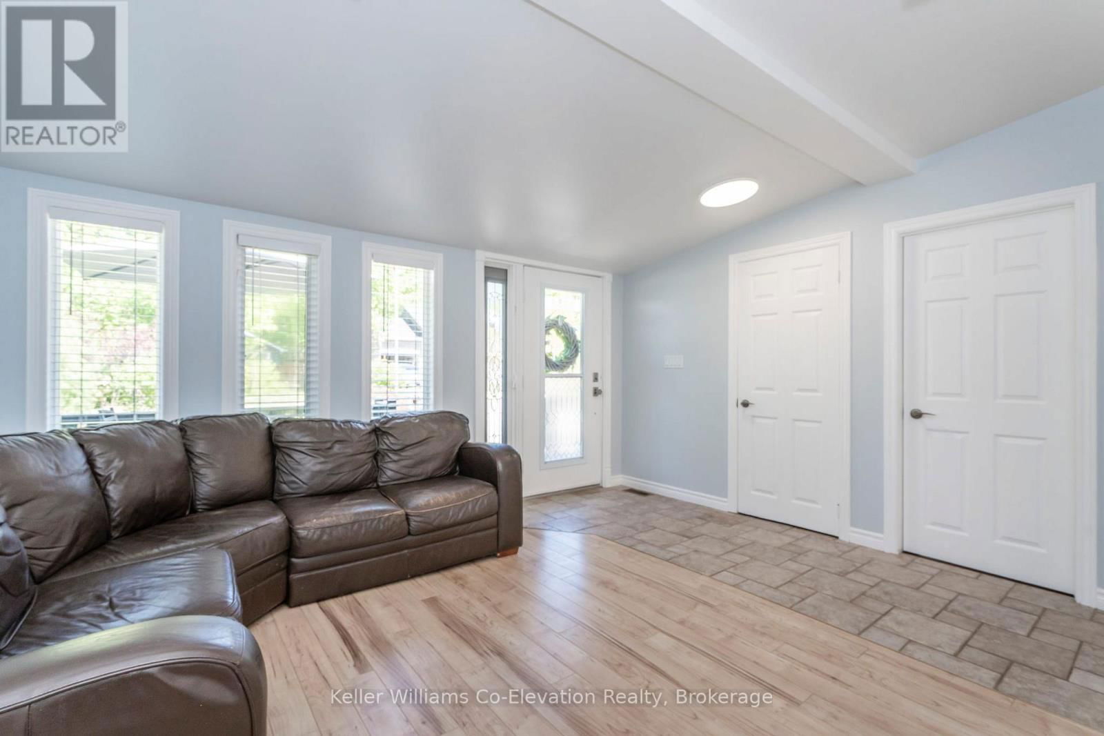 3952 ALCINA AVENUE Image 4