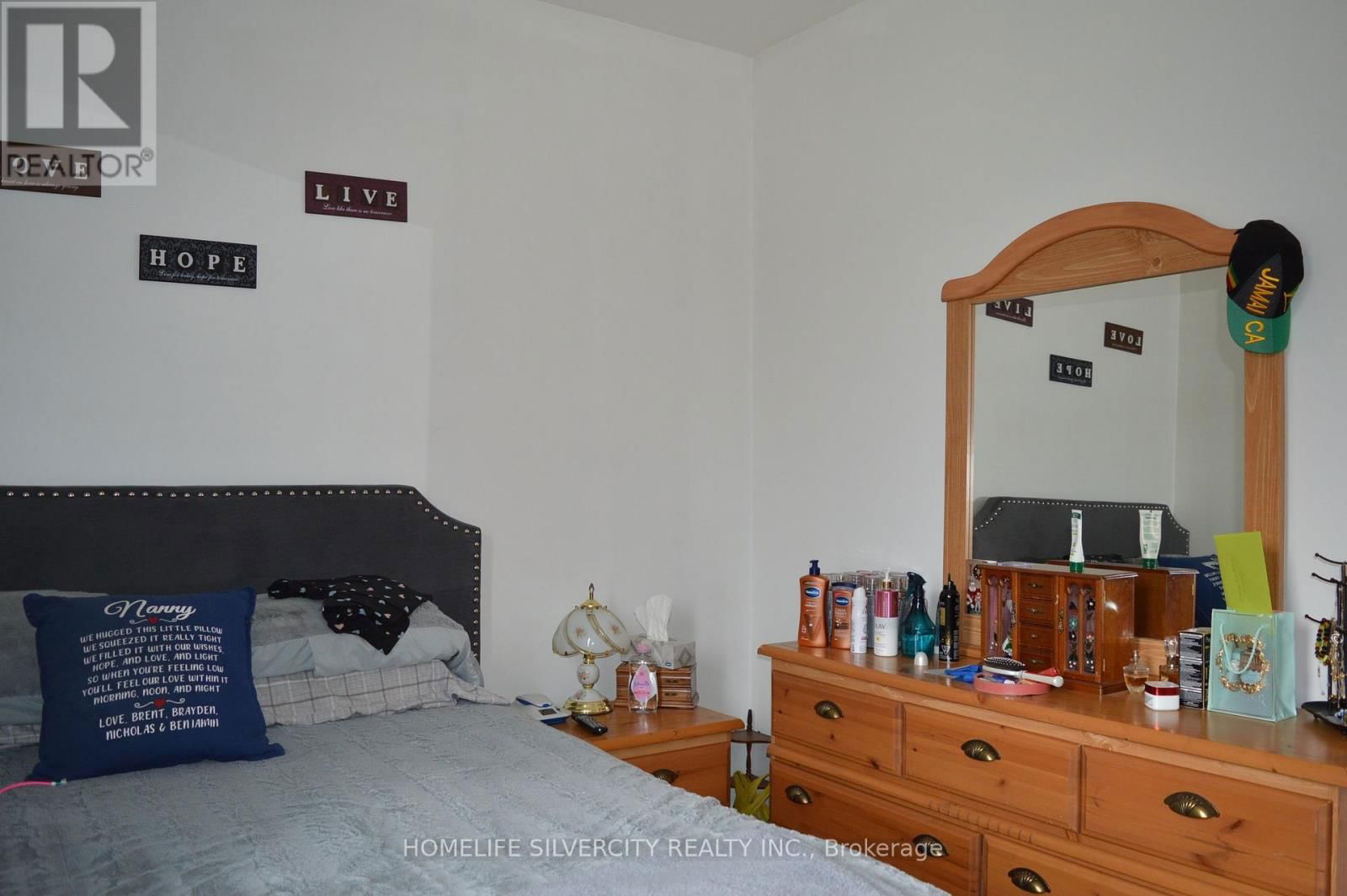 Upper 4 - 64 HOLLAND STREET WEST Image 12