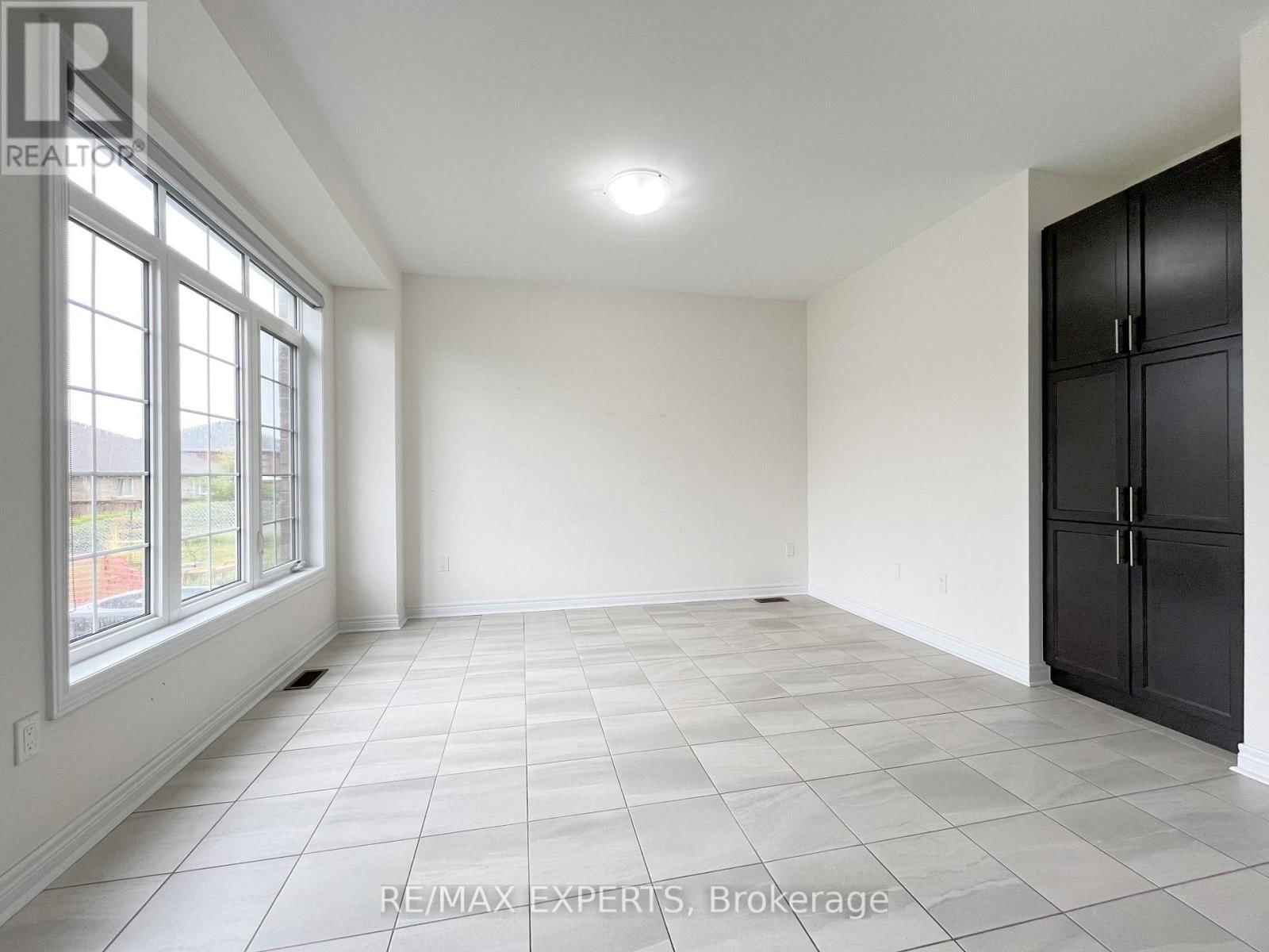 2217 LOZENBY STREET Image 11