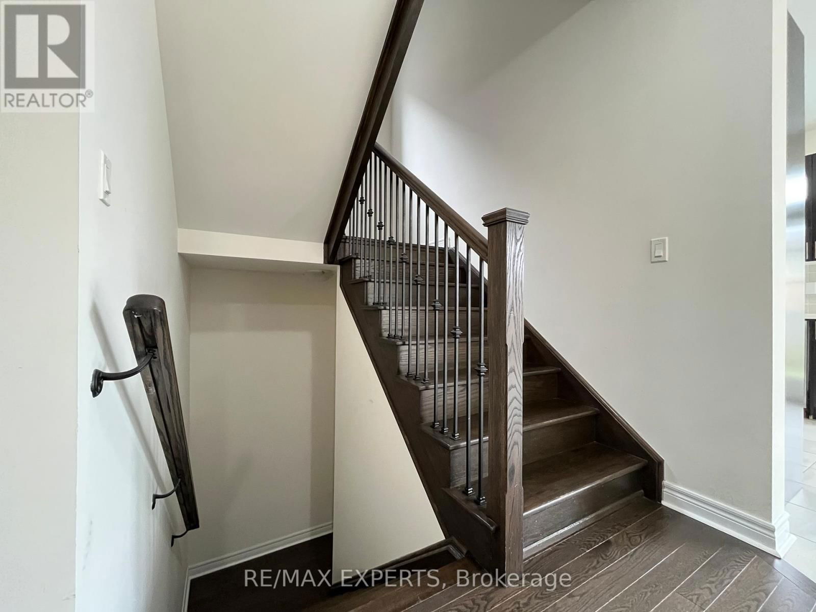 2217 LOZENBY STREET Image 24