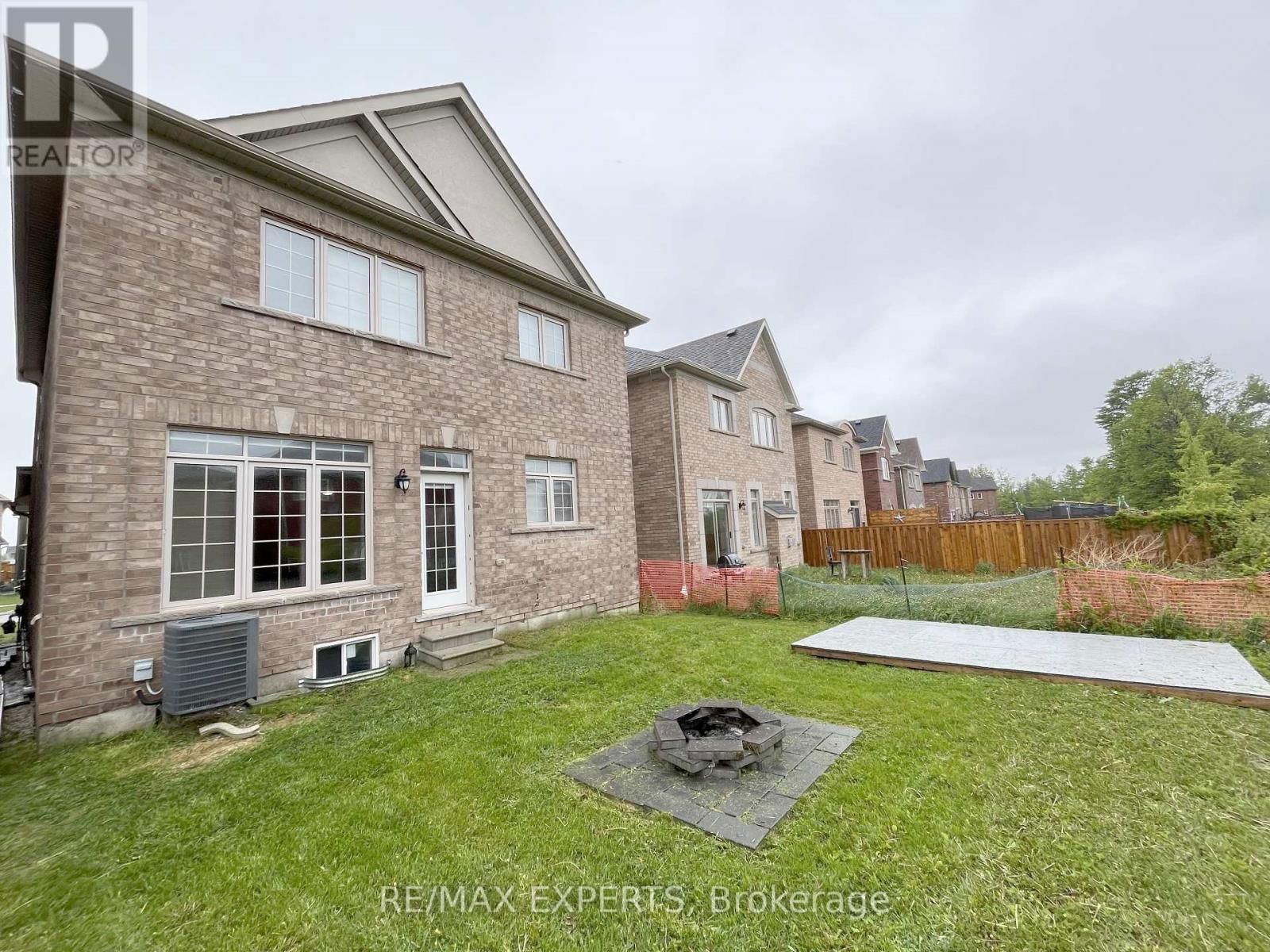 2217 LOZENBY STREET Image 27