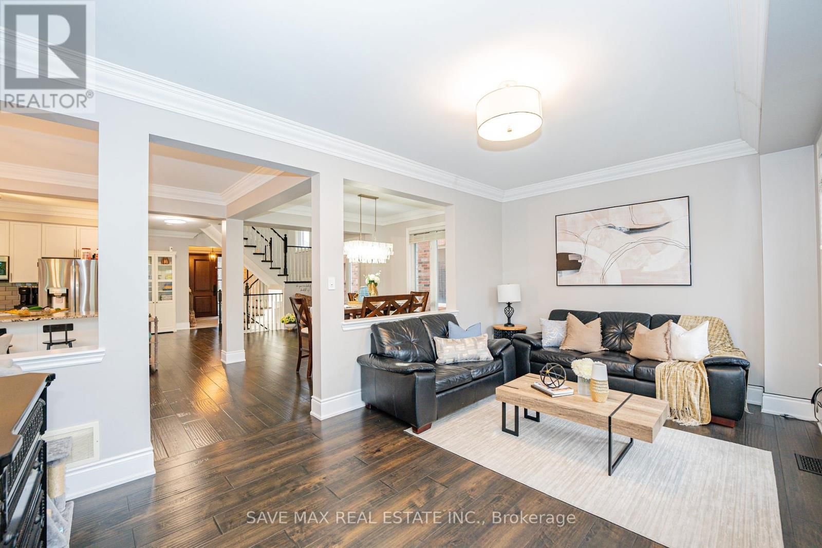 169 DOWNY EMERALD DRIVE Image 18