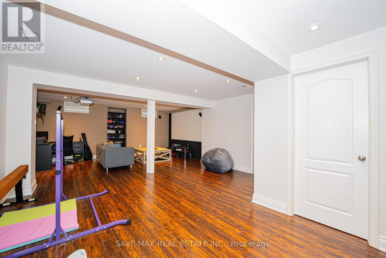 169 DOWNY EMERALD DRIVE Image 37