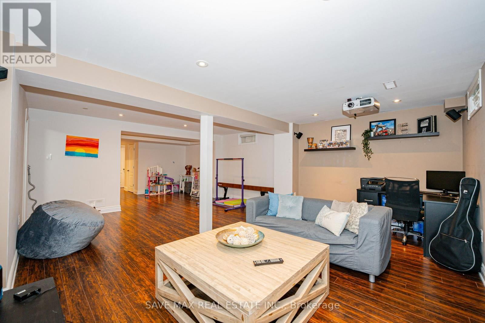 169 DOWNY EMERALD DRIVE Image 39