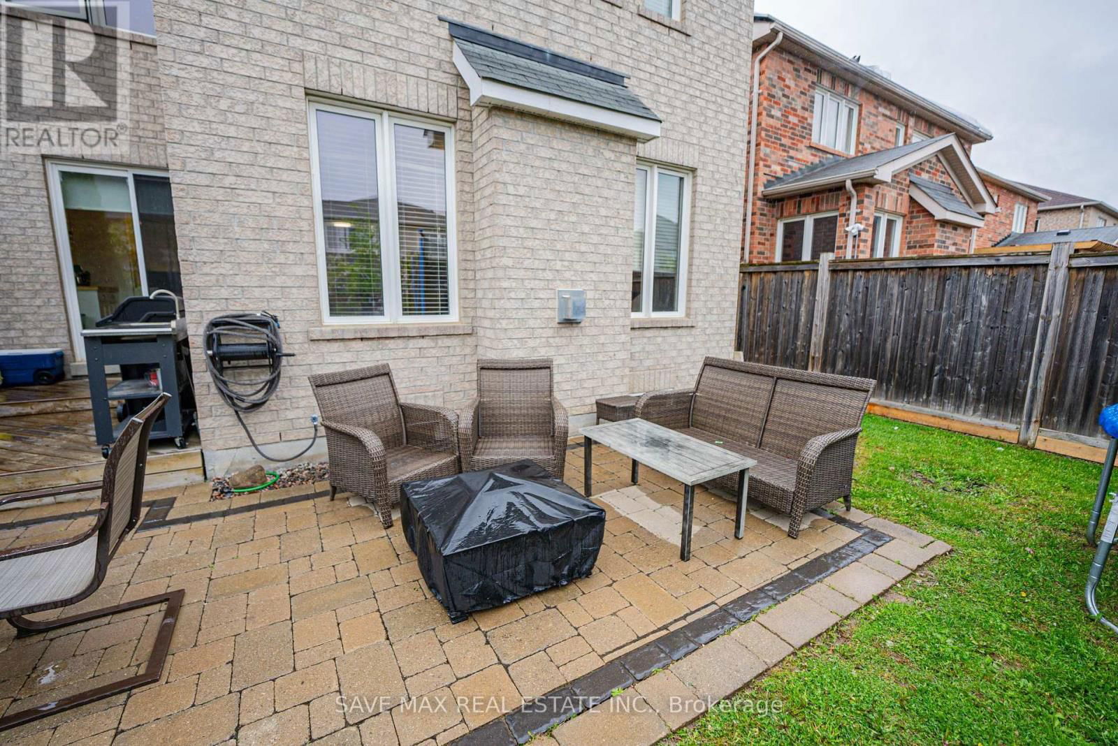 169 DOWNY EMERALD DRIVE Image 43