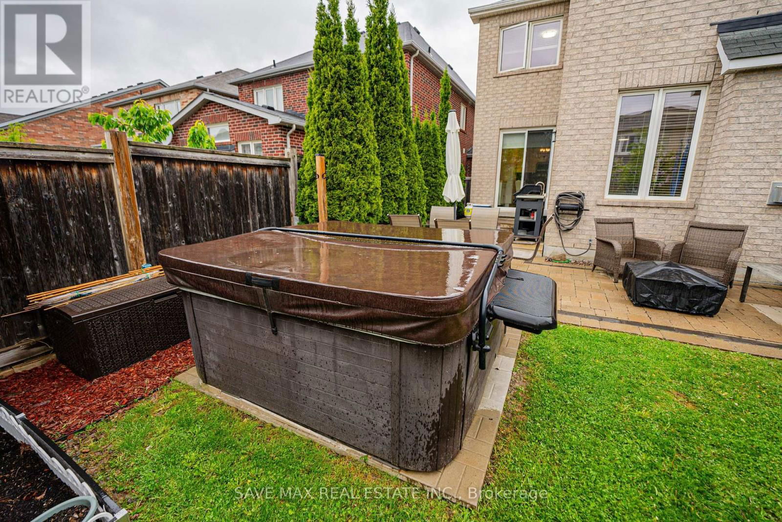 169 DOWNY EMERALD DRIVE Image 44