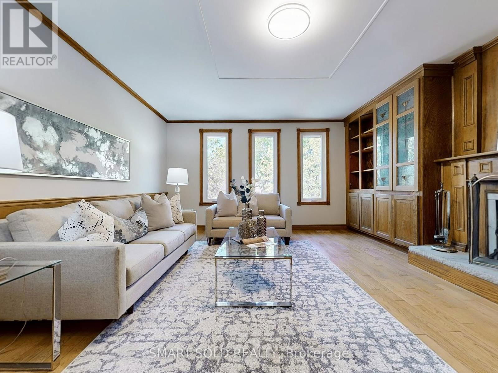 168 STEPHEN STREET Image 16