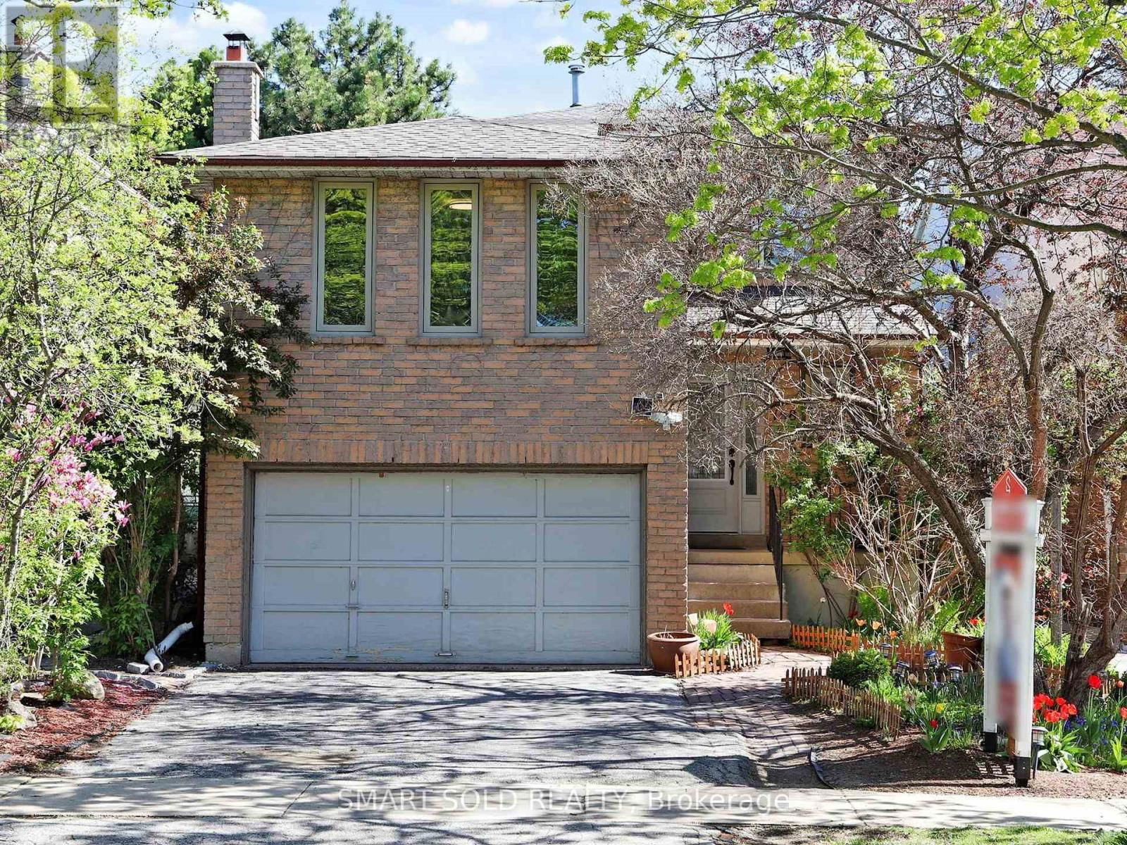 168 STEPHEN STREET Image 2