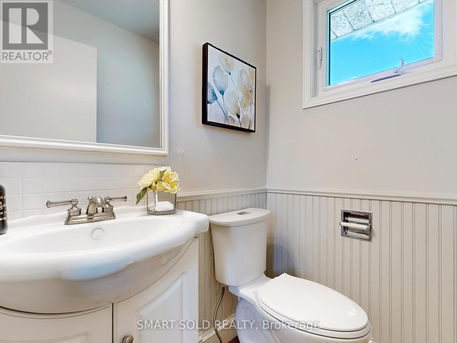 168 STEPHEN STREET Image 20