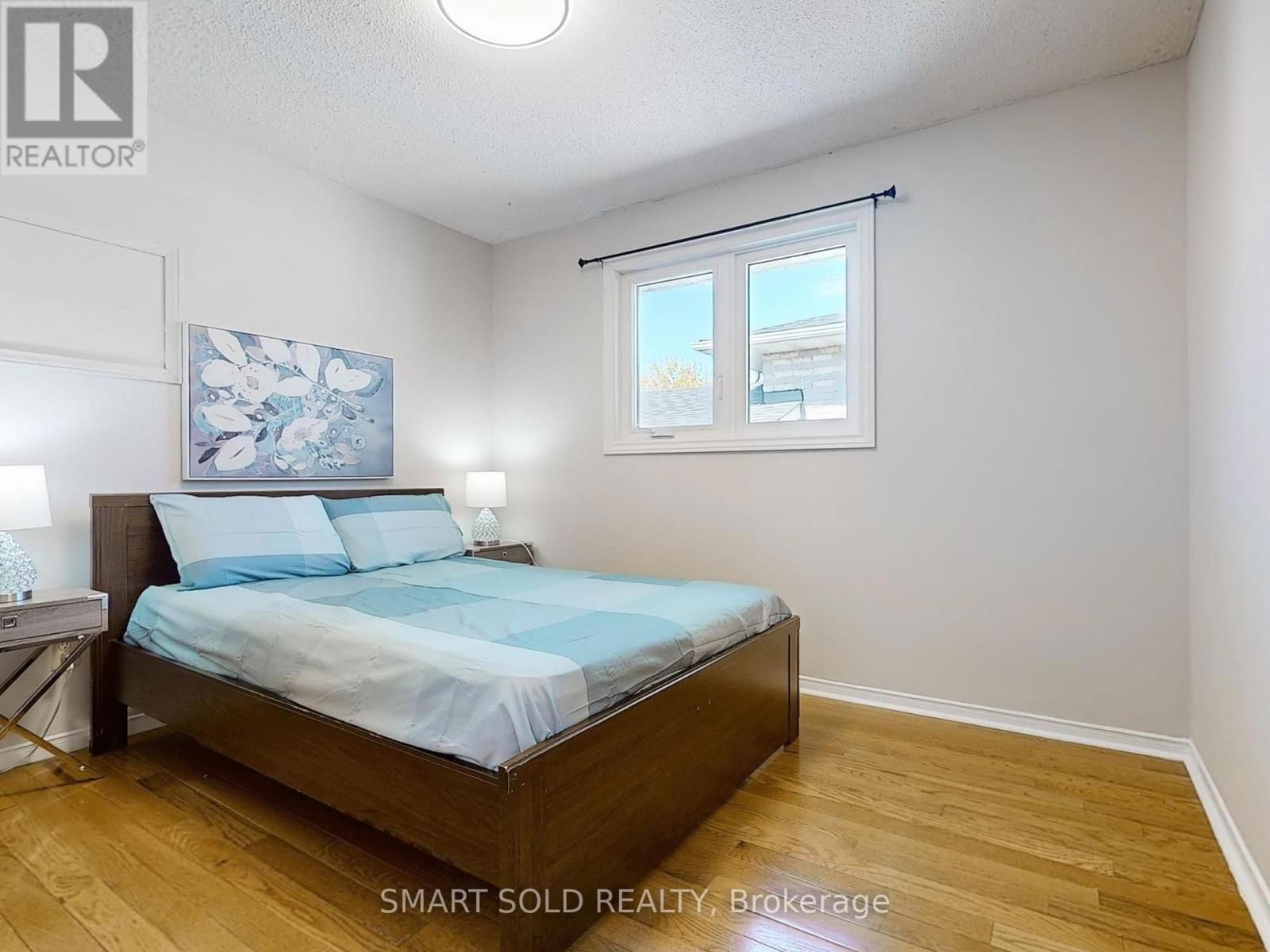 168 STEPHEN STREET Image 21