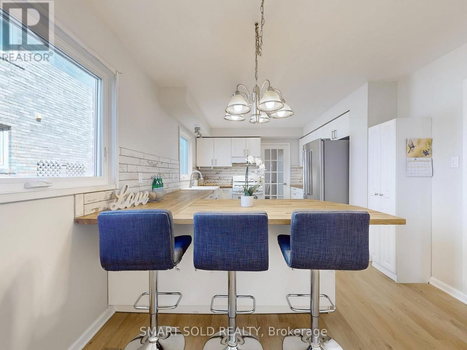 168 STEPHEN STREET Image 6