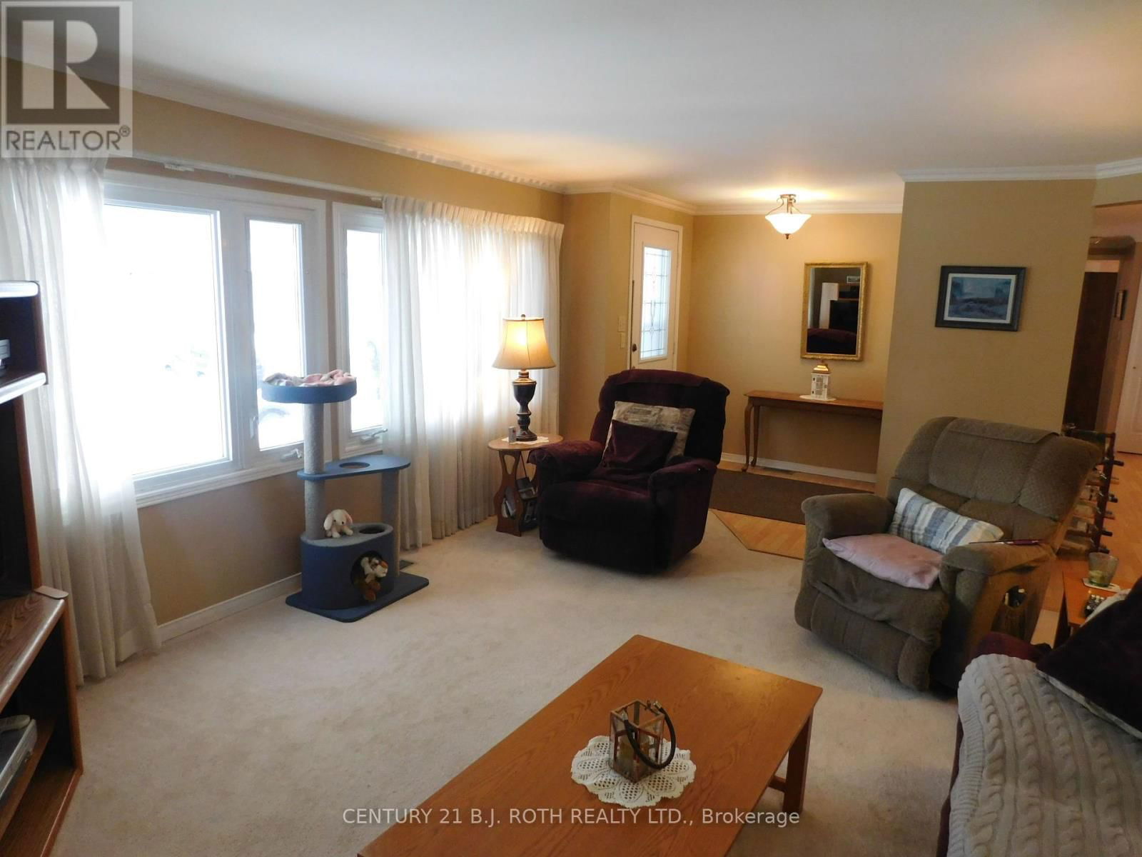 2 MIMOSA DRIVE Image 16