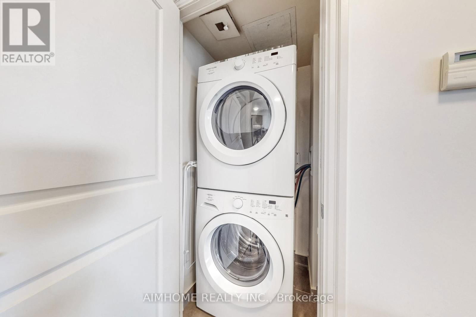 1004 - 8110 BIRCHMOUNT ROAD Image 22
