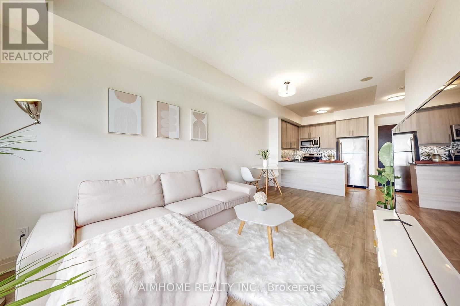1004 - 8110 BIRCHMOUNT ROAD Image 6