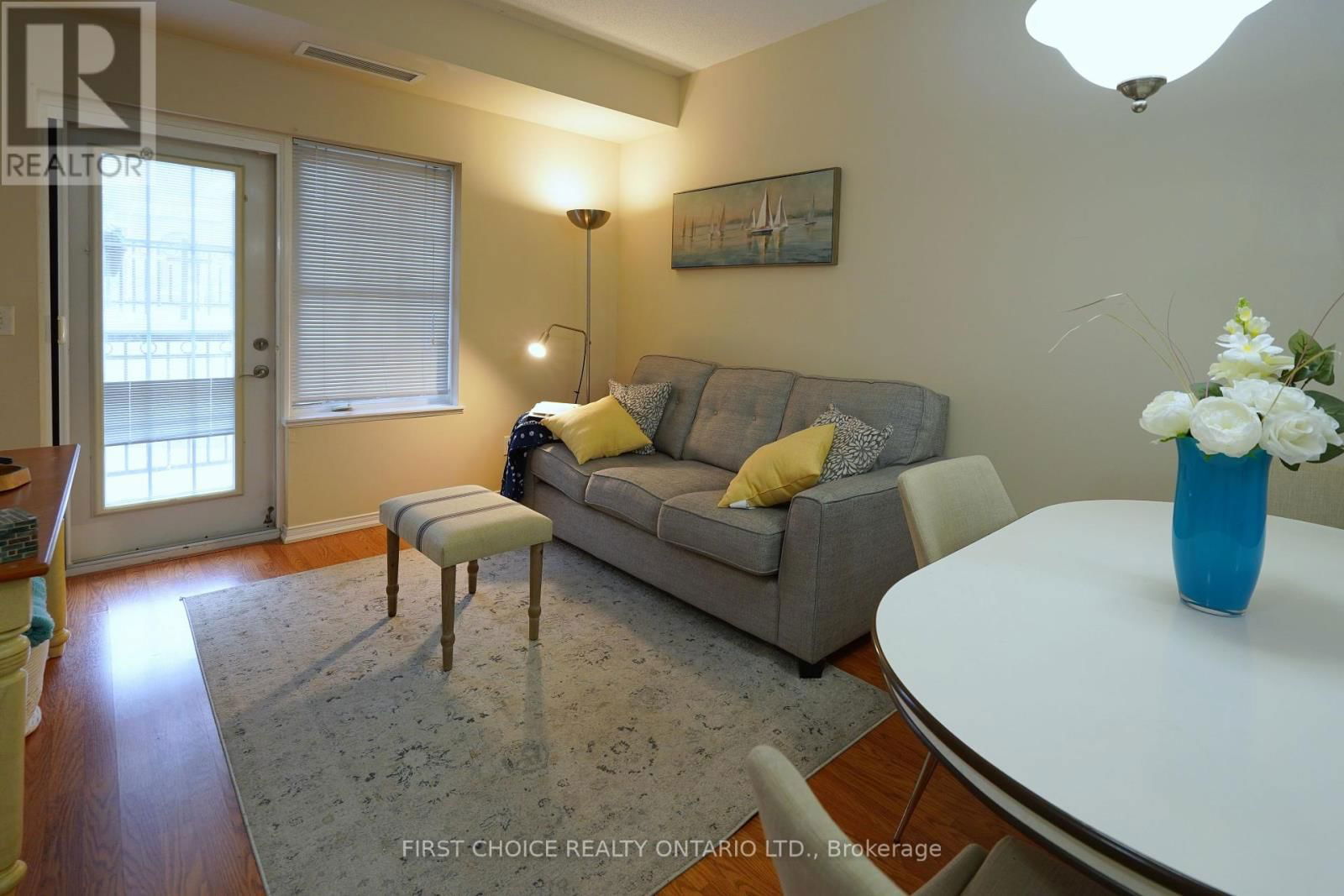 101 - 9973 KEELE STREET Image 6