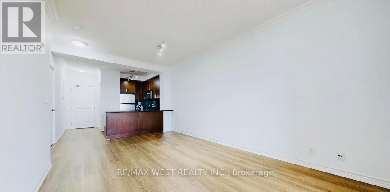 1404 - 9235 JANE STREET Image 9