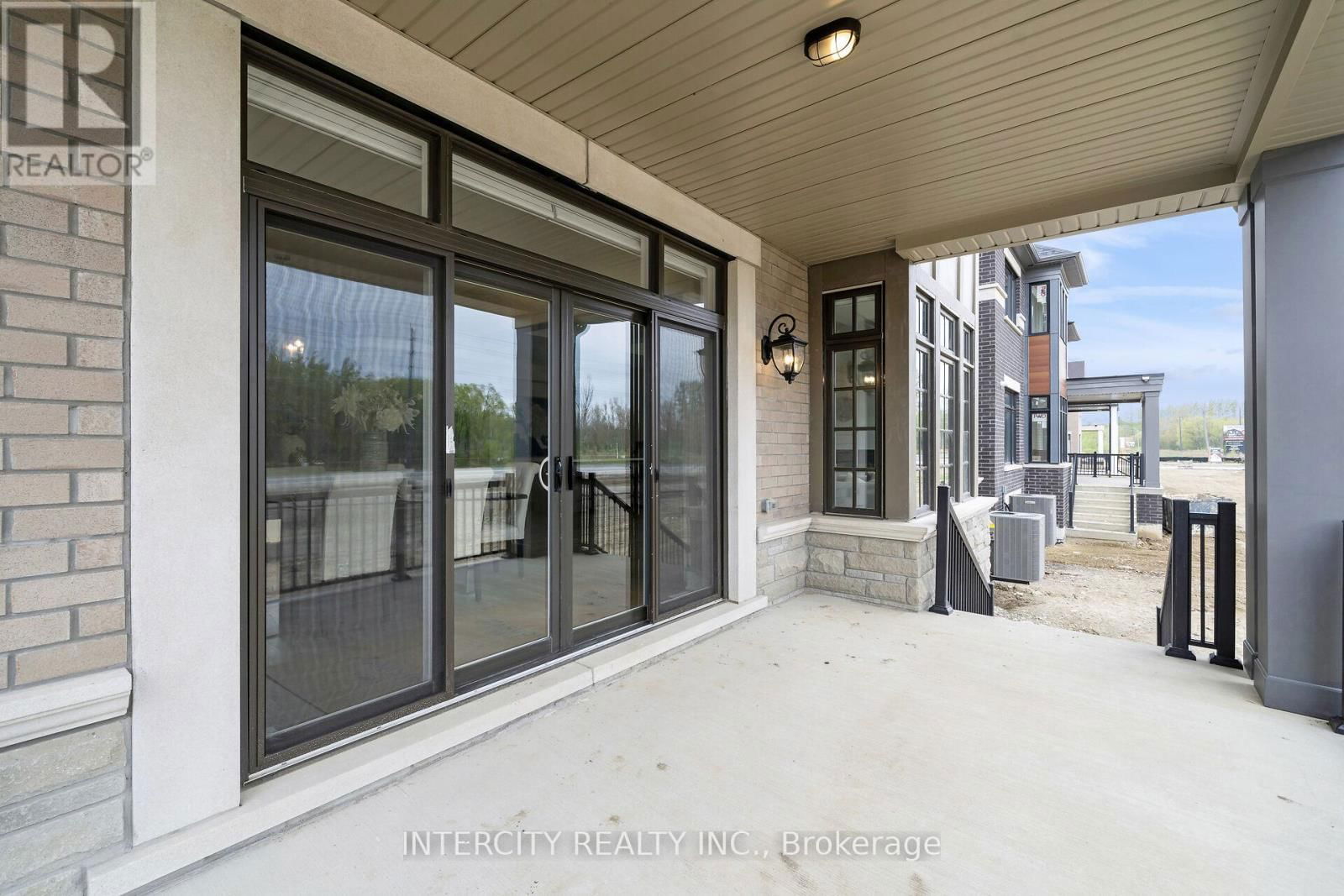 16 HEART LAKE CIRCLE Image 49