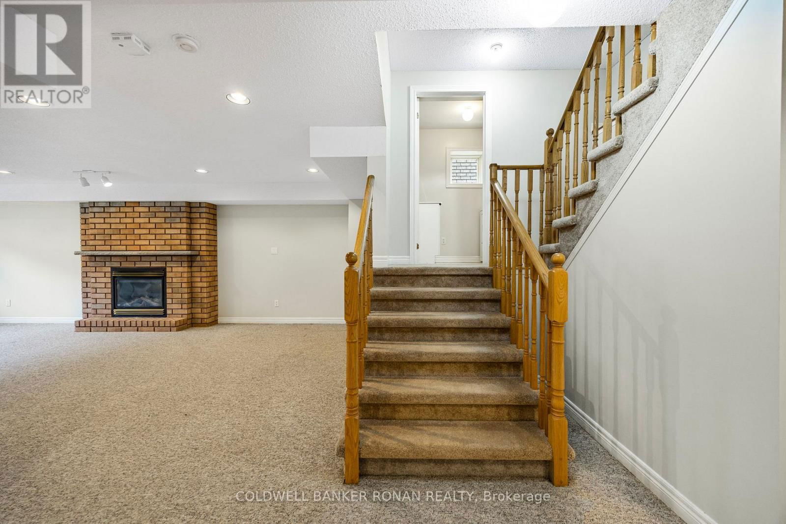 9 - 8 MALIBU MANOR WEST Image 30