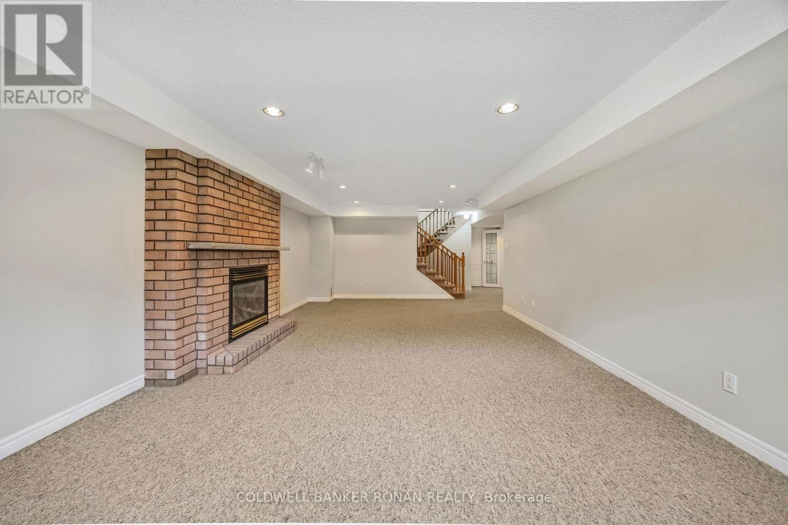 9 - 8 MALIBU MANOR WEST Image 33