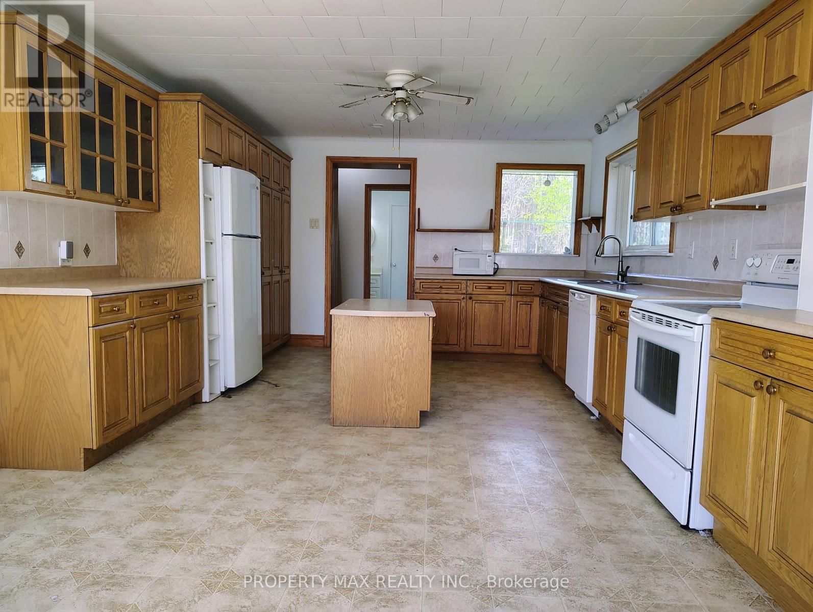 5363 DAVIS DRIVE Image 3