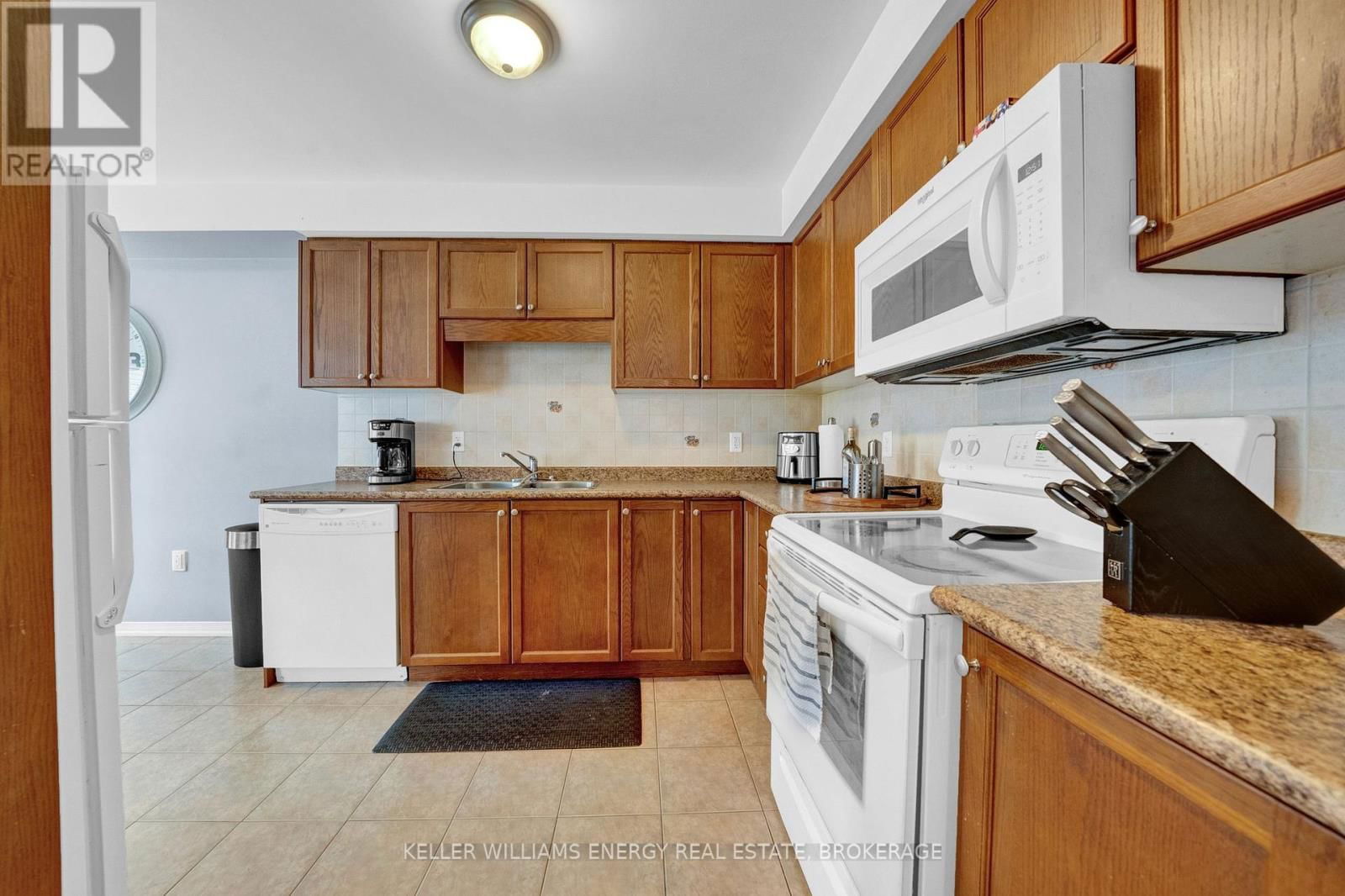 24 KEN WAGG CRESCENT Image 25