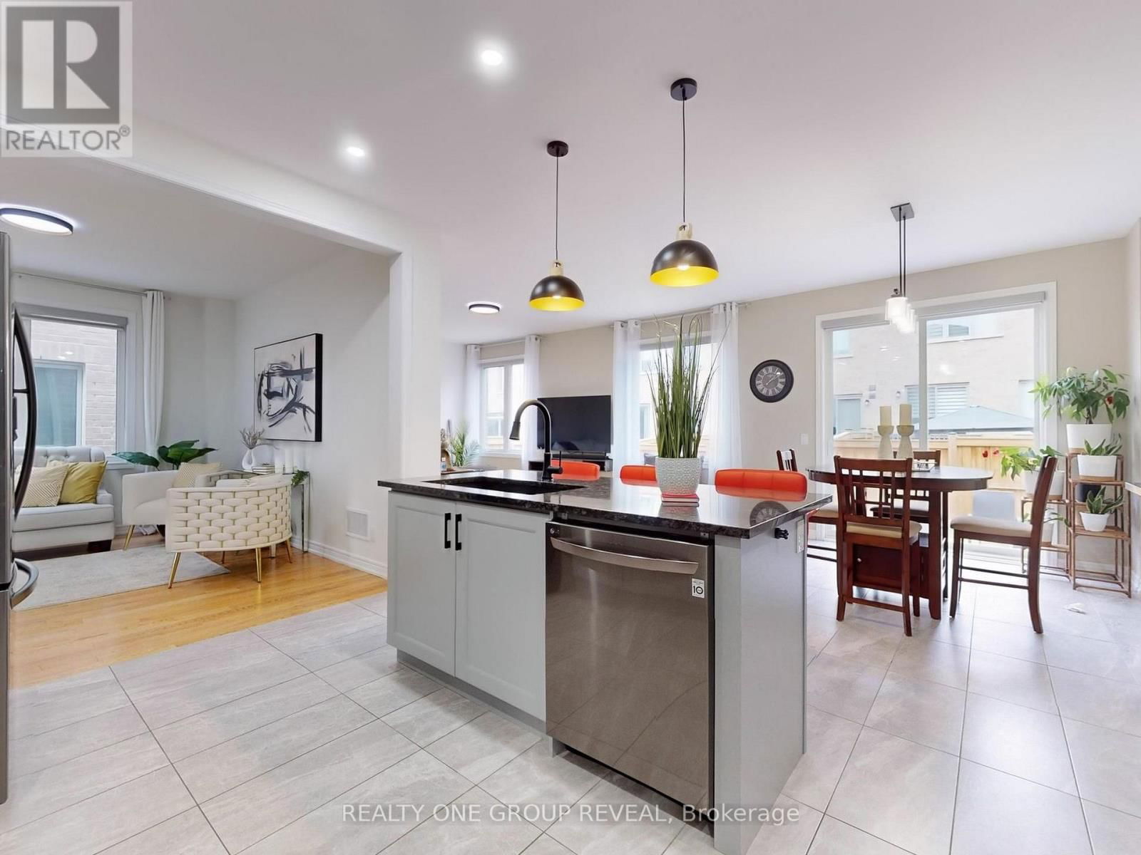 58 BUSATO DRIVE Image 14