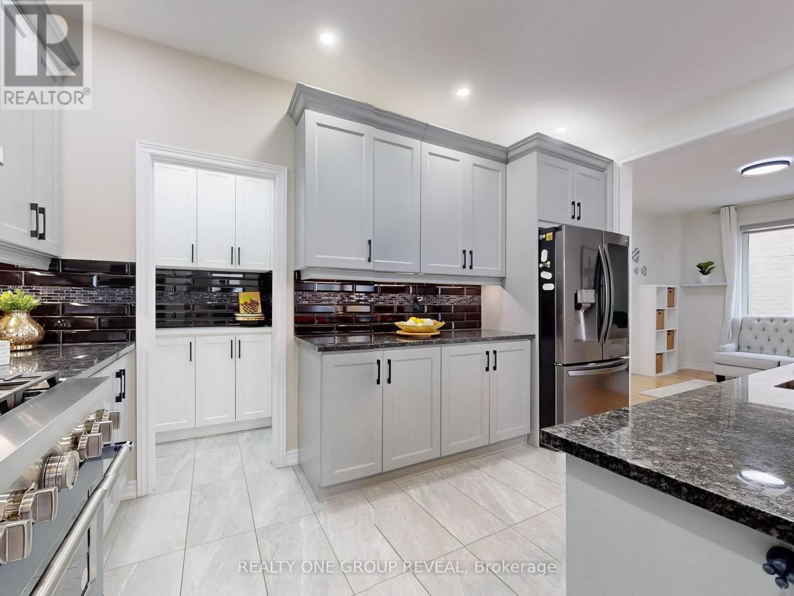 58 BUSATO DRIVE Image 16